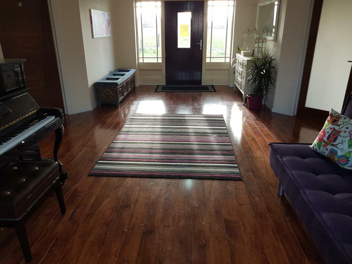 Winter Heights Hotel Aughnagroagh Bridge ภายนอก รูปภาพ