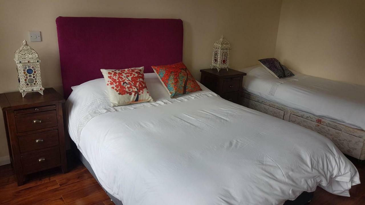 Winter Heights Hotel Aughnagroagh Bridge ภายนอก รูปภาพ